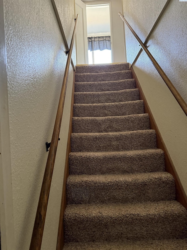 15440 W Johnson Rd, Prosser, WA 99350 - staircase with a textured wall