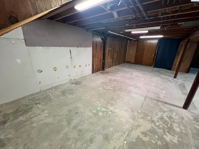 view of unfinished basement