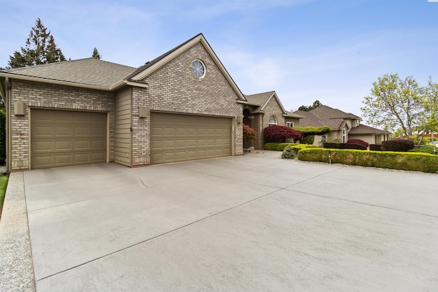 view of front facade featuring a garage