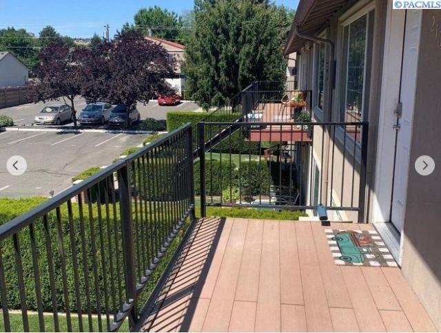 526 S 40th Ave, West Richland, WA 99353 - photo 2