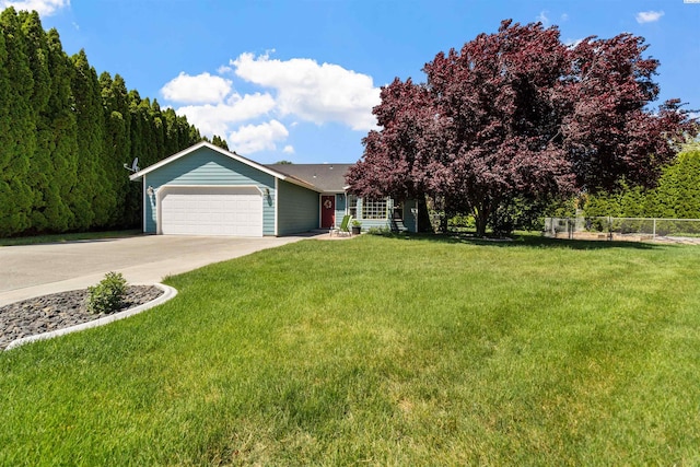 4500 S Dayton Ct, Kennewick, WA 99337 - view of front of home with a garage and driveway
