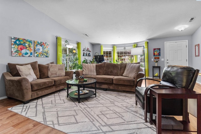 4500 S Dayton Ct, Kennewick, WA 99337 - living room featuring light wood-style flooring and baseboards