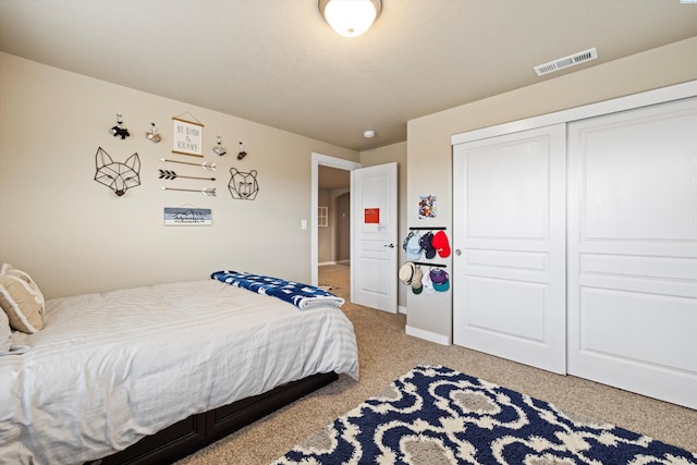 3011 S Dawes Pl, Kennewick, WA 99338 - bedroom with carpet, a closet, and baseboards