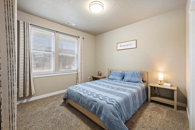 3011 S Dawes Pl, Kennewick, WA 99338 - bedroom with carpet floors and baseboards