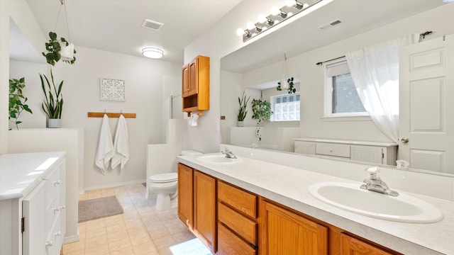 5405 Warbler Ln, West Richland, WA 99353 - full bath featuring double vanity and tile patterned floors