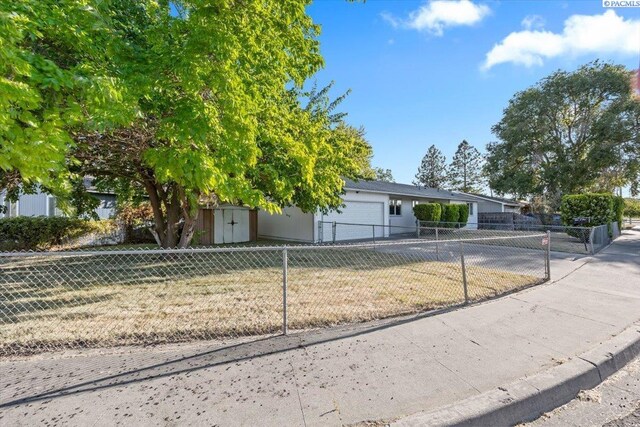 607 W 11th Ave, Kennewick, WA 99337 - photo 4