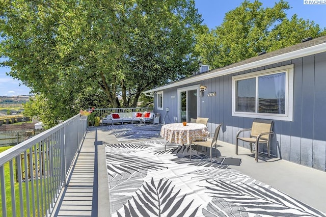 141 Travis Ln, Kennewick, WA 99338 - view of wooden terrace