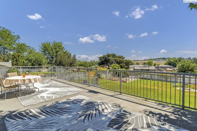 141 Travis Ln, Kennewick, WA 99338 - view of patio / terrace