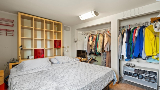 1707 W 19th Ave, Kennewick, WA 99337 - bedroom featuring two closets