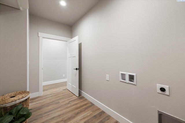 7139 W 35th Ave, Kennewick, WA 99338 - laundry area featuring electric dryer hookup, washer hookup, baseboards, light wood-style floors, and recessed lighting