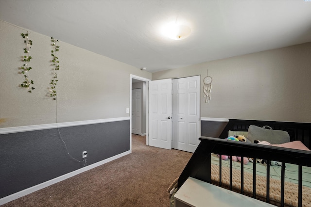 3321 W 24th Ave, Kennewick, WA 99337 - carpeted bedroom featuring baseboards and a closet
