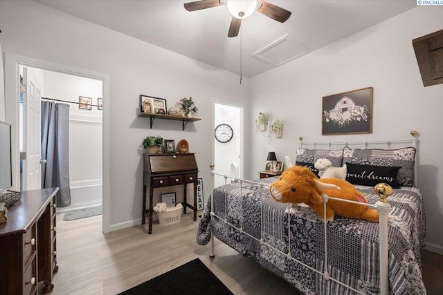 736 E 5th Ave, Kennewick, WA 99336 - bedroom featuring light wood-style flooring and a ceiling fan