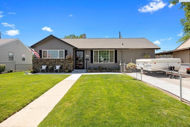 736 E 5th Ave, Kennewick, WA 99336 - view of single story home