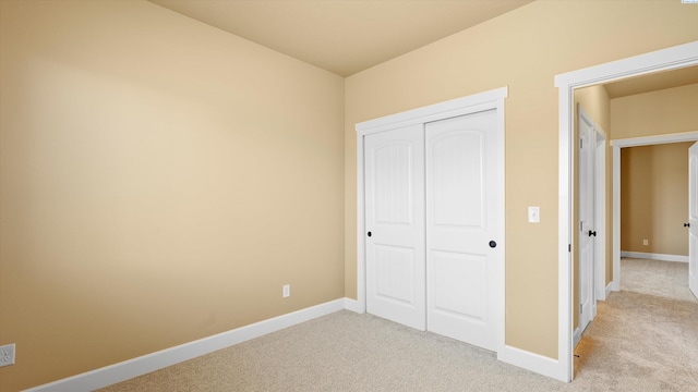 1867 S Fescue St, Kennewick, WA 99338 - unfurnished bedroom with light carpet and a closet