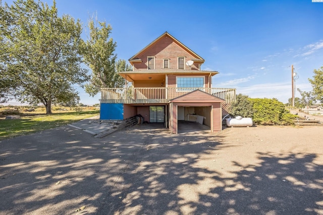 view of front of property