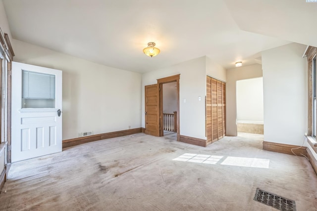 view of carpeted spare room