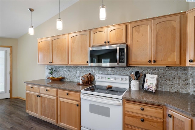 1565 Foxglove Ave, Richland, WA 99352 - kitchen with white electric stove, stainless steel microwave, tasteful backsplash, dark wood-type flooring, and lofted ceiling