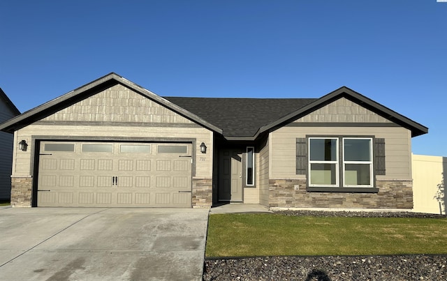 701 Regina Pl, Grandview, WA 98938 - photo 1