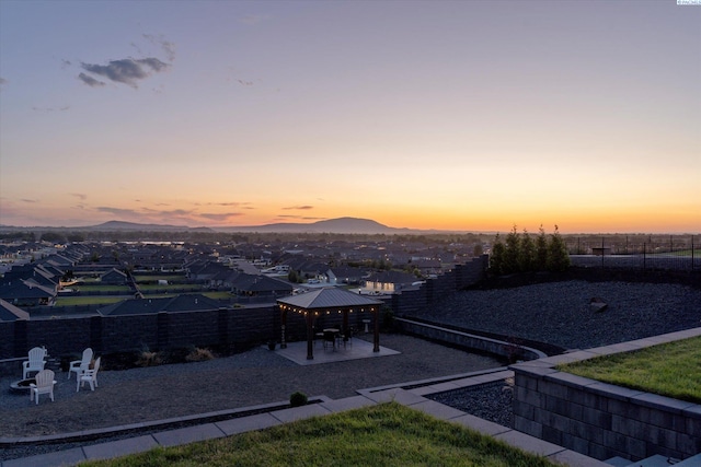 6514 Eagle Crest Dr, Pasco, WA 99301 - property view of mountains featuring a residential view