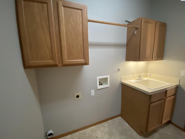 2665 Maidstone St, Richland, WA 99354 - laundry area featuring electric dryer hookup, washer hookup, baseboards, and cabinet space
