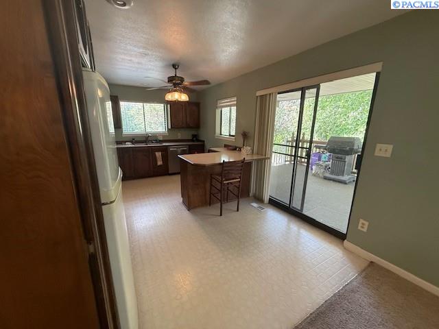 2015 N Riverside Dr, West Richland, WA 99353 - photo 4