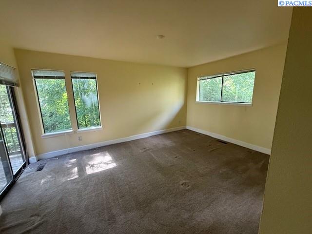 2015 N Riverside Dr, West Richland, WA 99353 - photo 11