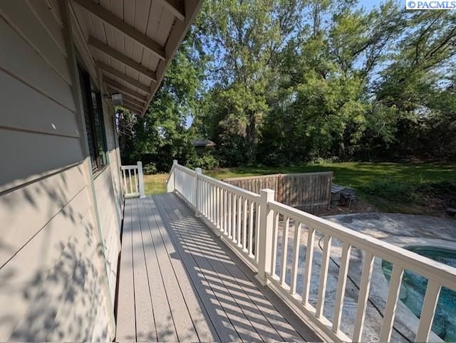 2015 N Riverside Dr, West Richland, WA 99353 - photo 20