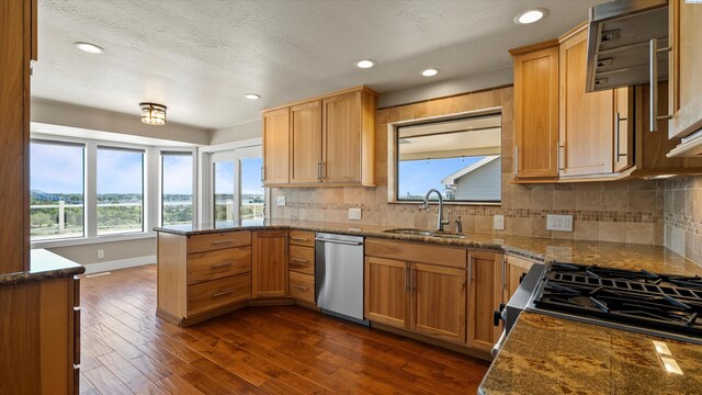 2003 W Canal Dr, Kennewick, WA 99336 - view of walk in closet