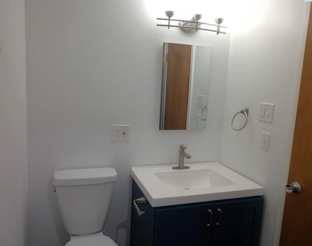 1815 W 16th Ave, Kennewick, WA 99337 - half bathroom featuring vanity and toilet