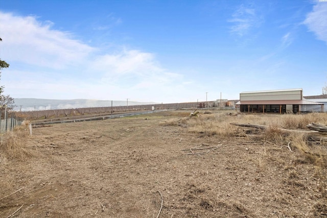 view of yard featuring a rural view