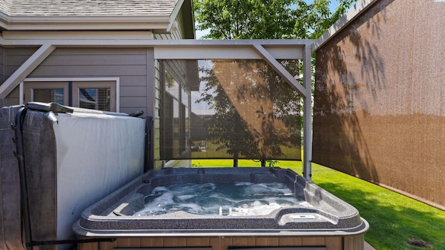 2876 Crosswater Loop, Richland, WA 99354 - exterior view of a jacuzzi and roof with shingles