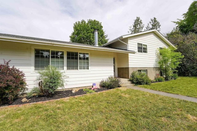 610 Dilke St, Pullman, WA 99163 - split level home featuring a front yard