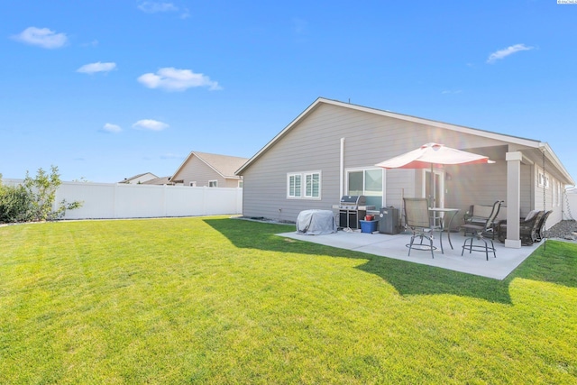 6217 Sidon Ln, Pasco, WA 99301 - rear view of house with a patio
