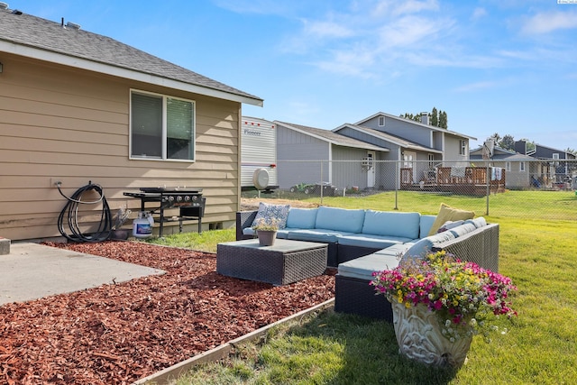 1716 W 40th Ave, Kennewick, WA 99337 - view of patio / terrace with an outdoor hangout area and a residential view