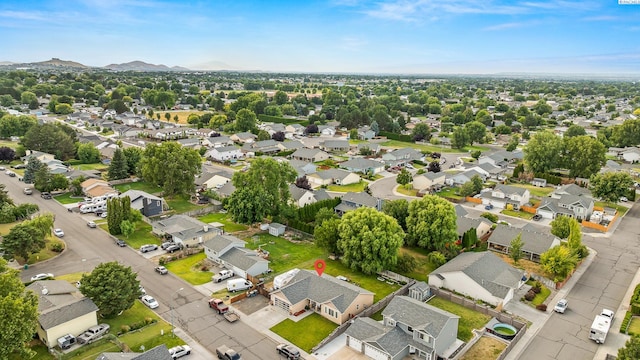 1716 W 40th Ave, Kennewick, WA 99337 - aerial view of residential area with mountains