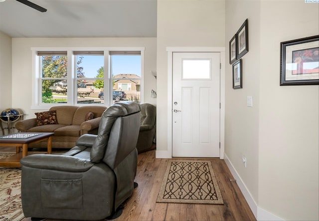 3763 S Sherman St, Kennewick, WA 99338 - foyer with wood finished floors and ceiling fan