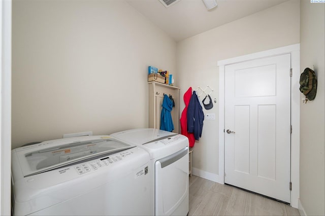 3763 S Sherman St, Kennewick, WA 99338 - washroom featuring independent washer and dryer and light wood-style flooring