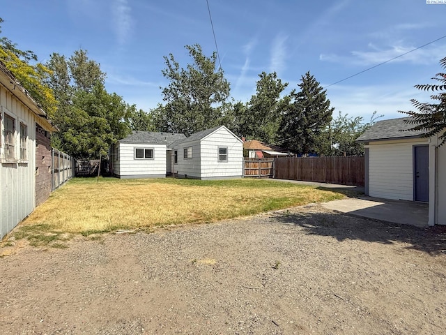 912 S Alder St, Kennewick, WA 99336 - view of yard