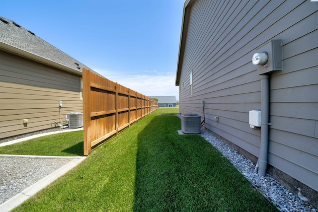 3915 Charleston Ln, Pasco, WA 99301 - view of grassy yard