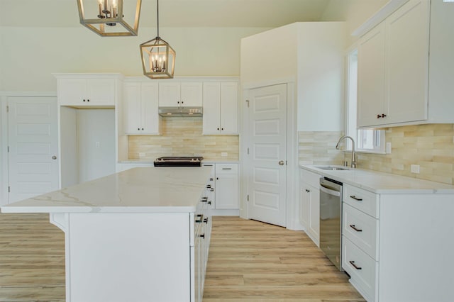 4003 Rd 96, Pasco, WA 99301 - kitchen featuring a sink, a chandelier, stainless steel appliances, light wood finished floors, and a center island