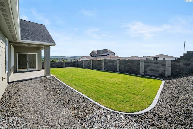 4170 Clover Rd Unit 110, Richland, WA 99352 - view of yard with a patio area