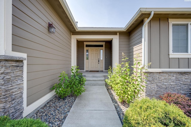 view of entrance to property