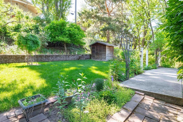 1835 NW Deane St, Pullman, WA 99163 - fenced backyard with a storage unit