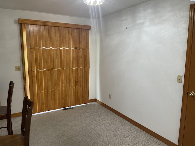 2901 S Lyle St, Kennewick, WA 99337 - carpeted empty room featuring baseboards and visible vents