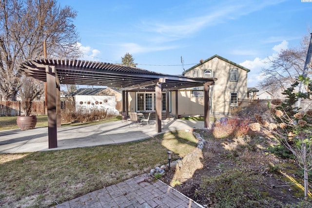 1515 Hains Ave, Richland, WA 99354 - rear view of property with a yard, fence, a pergola, and a patio