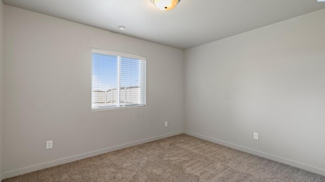 414 Whitefish Ln, Pasco, WA 99301 - unfurnished room featuring light carpet and baseboards