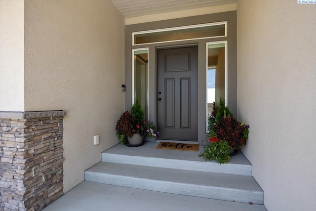 5770 W 40th Ave, Kennewick, WA 99338 - entrance to property with stucco siding