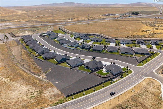 5770 W 40th Ave, Kennewick, WA 99338 - view of property location featuring nearby suburban area and a mountain backdrop