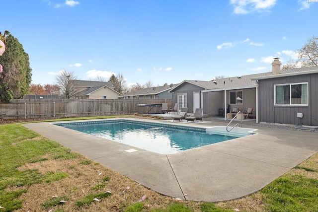 2128 Shasta Ave, Richland, WA 99354 - view of pool featuring a fenced in pool, a patio area, a fenced backyard, and a hot tub