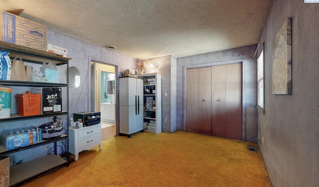 2816 S Cedar St, Kennewick, WA 99337 - interior space with a textured ceiling